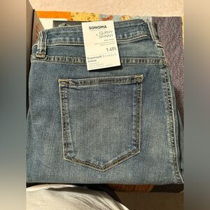 Brand New Never Worn Sonoma Curvy Skinny  Jeans size 14.
